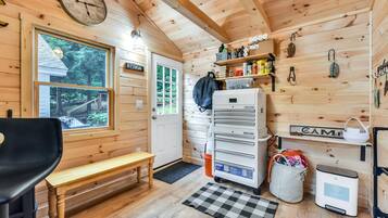 Suite | 3 bedrooms, Internet