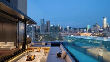 Premier Suite, Hill View | 1 bedroom, in-room safe, desk, laptop workspace