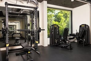 Sauna, bilik wap, perkhidmatan urut