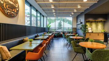 Breakfast and dinner served, American cuisine