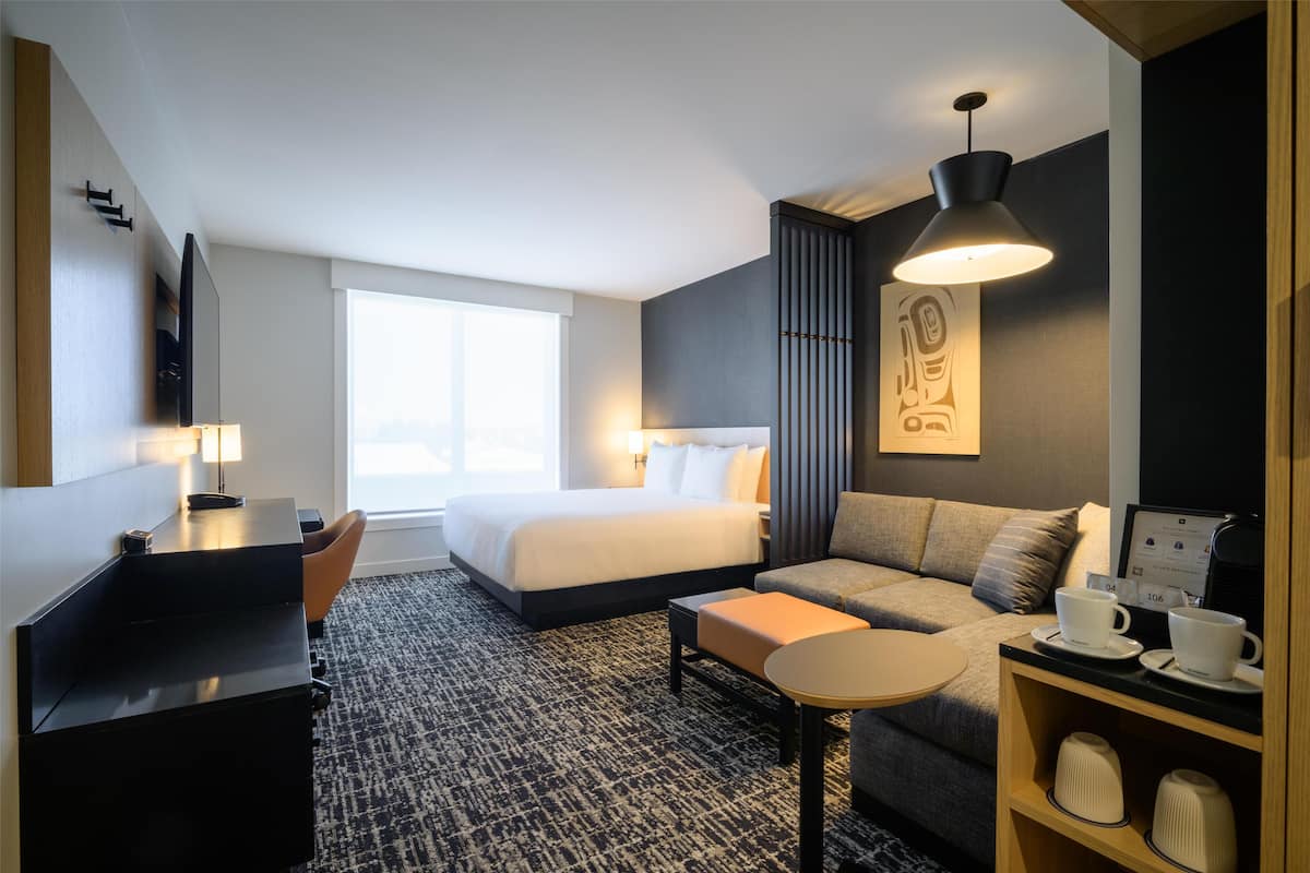 In-room safe, desk, laptop workspace, blackout drapes