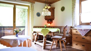 Dining - Apartment in Schonau am Konigsee in Top Location (Schoenau am Koenigssee)