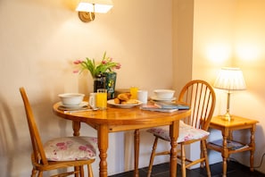 Dining - Plas Bach - sleeps 2 guests in 1 bedroom (Rhoscolyn)