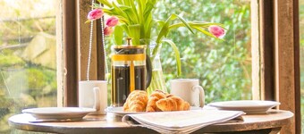 Cabbage Patch - sleeps 2 guests  in 1 bedroom