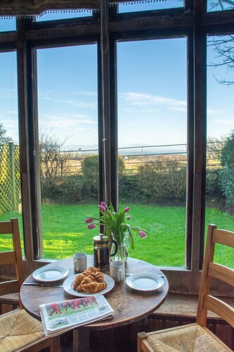 Cabbage Patch - sleeps 2 guests  in 1 bedroom