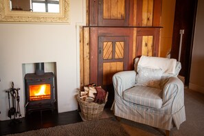 Interior - Cabbage Patch - sleeps 2 guests  in 1 bedroom (Rhoscolyn)