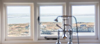 Plas - sleeps 10 guests  in 5 bedrooms