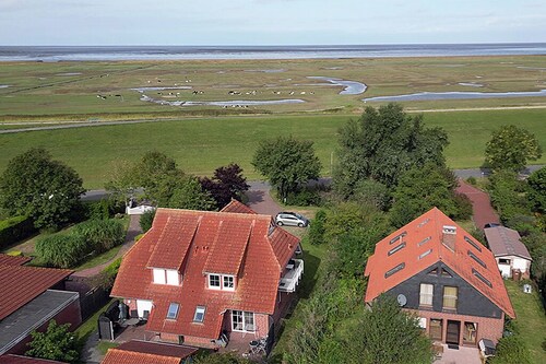 Fantastic vacation apartment directly on the dike