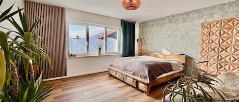 1 bedroom, free WiFi, bed sheets