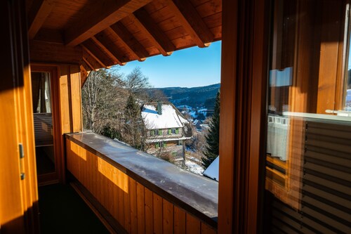 Appartement "Monika" avec vue sur les montagnes, balcon et Wi-Fi