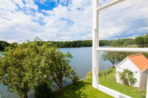 Apartment 'Schloss Glücksburg' with Lake View and Wi-Fi