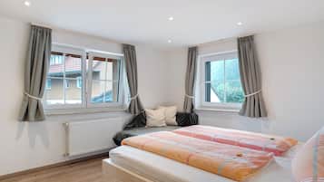 2 Schlafzimmer, BĂŒgeleisen/BĂŒgelbrett, kostenloses WLAN, BettwĂ€sche