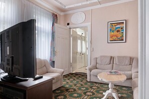 Interior - Apartment 'Die Kleine' with Private Garden and Wi-Fi (Schneverdingen)