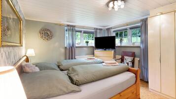2 bedrooms, free WiFi, bed sheets