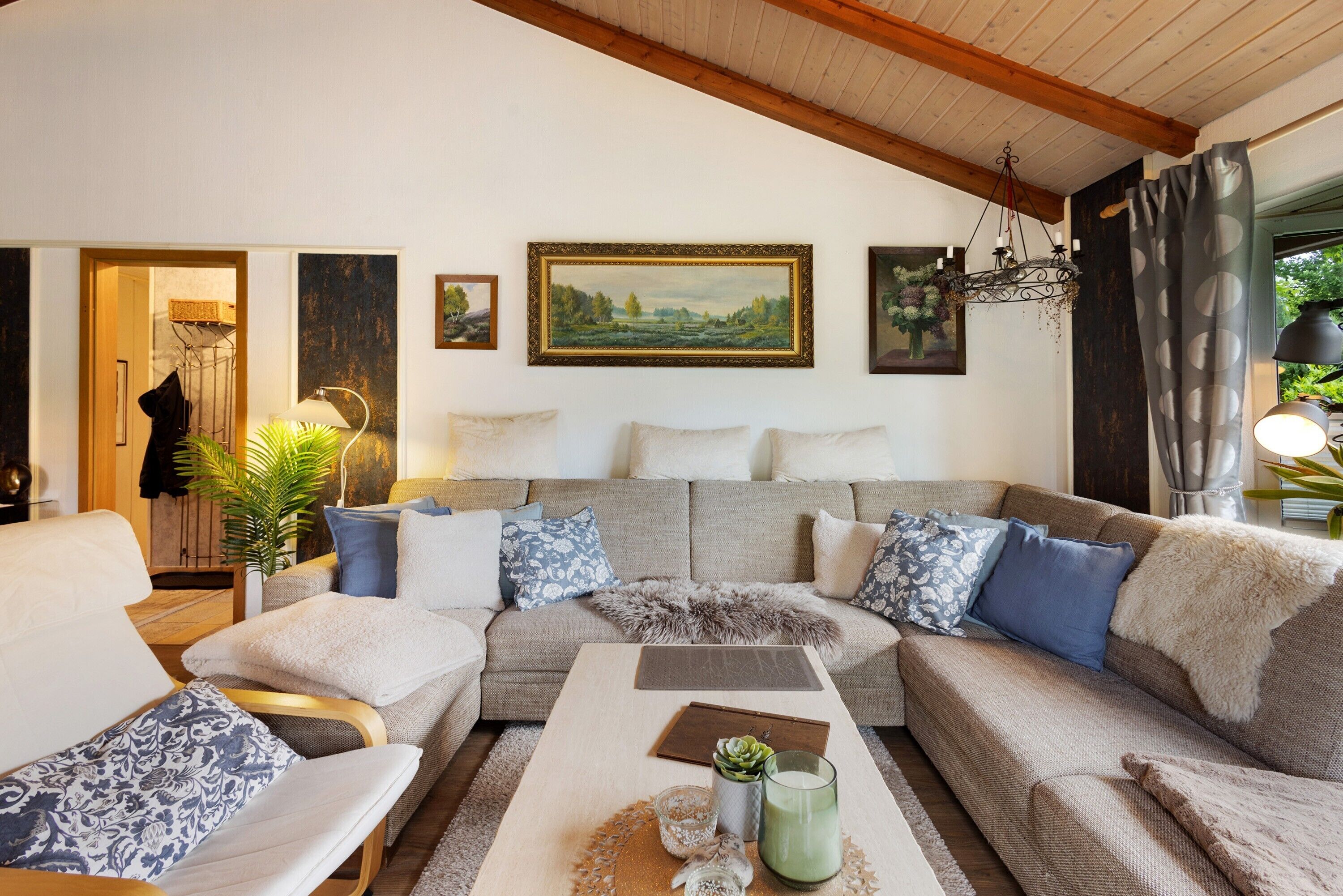 TV, fireplace, DVD player, table tennis