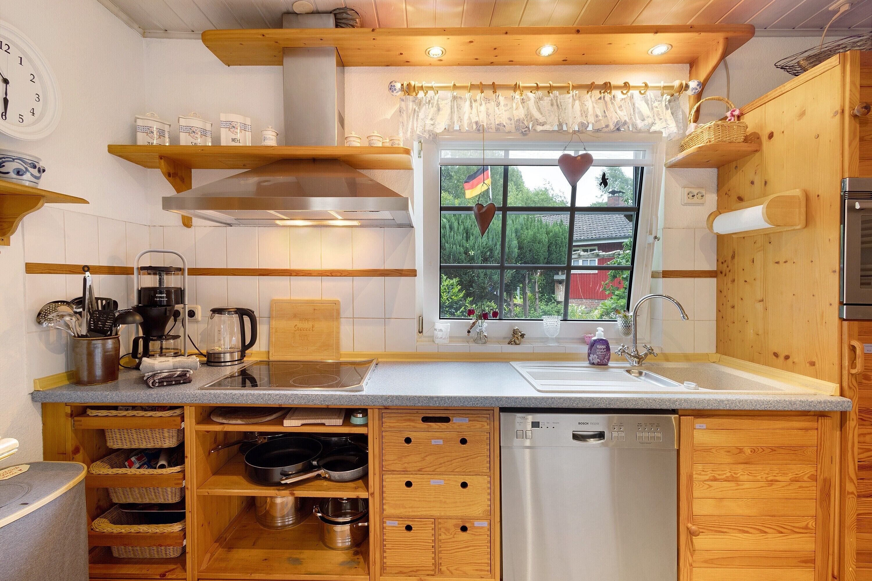 Kühlschrank, Ofen, Herdplatte, Geschirrspüler