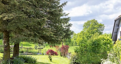 Holiday Apartment 'Zum Plauderbaum' with Private Terrace, Private Garden and Private Outdoor Whirlpool