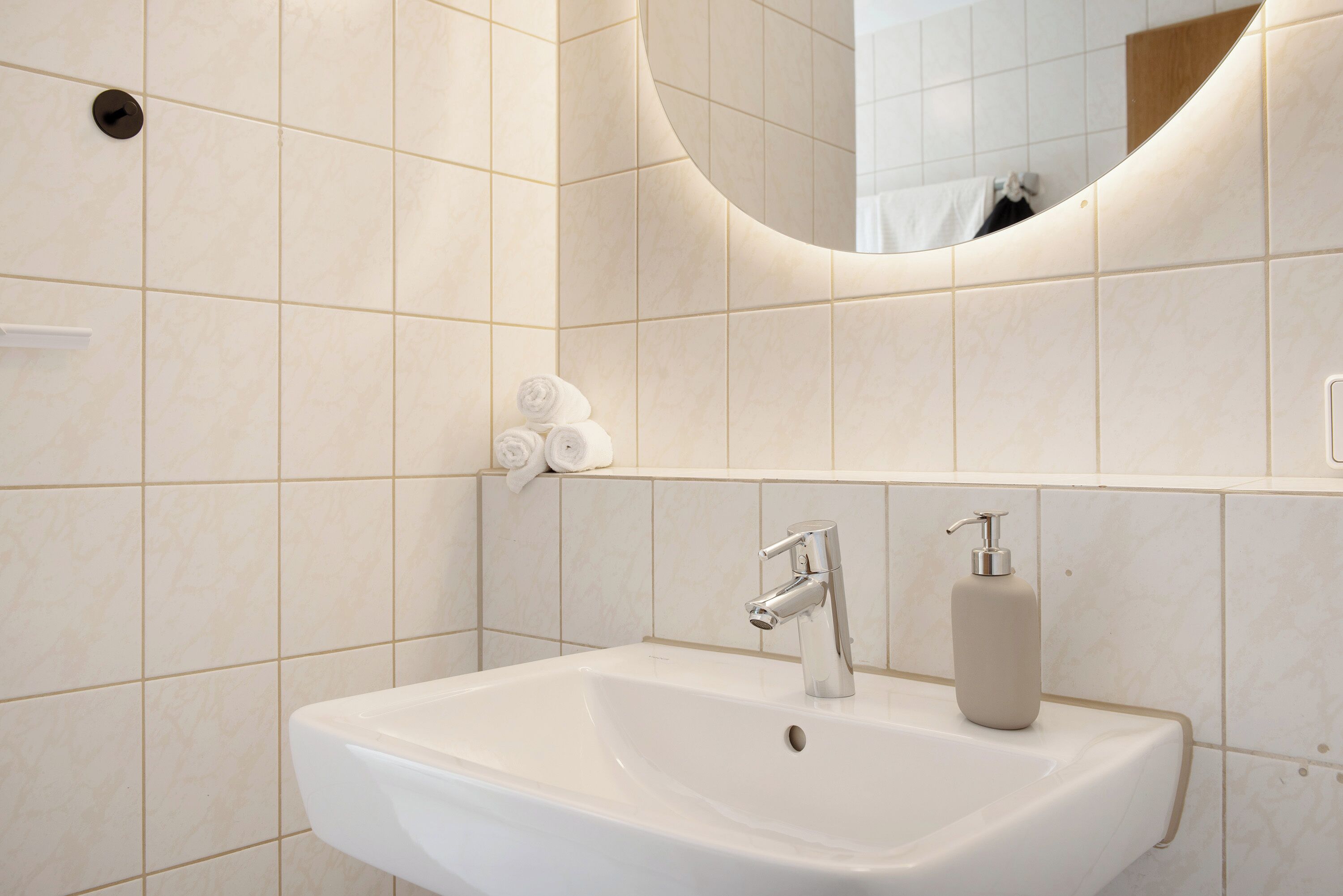 Dusche, Haartrockner, Handtücher