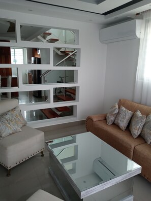 Living area - Luxury 4 Bedrooms Penthouse (Santiago de los Caballeros)