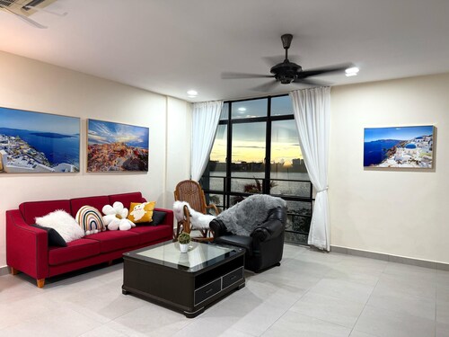 Santorini in Msia 3000sqft TownVilla, rooftop BBQ, sunset lakeview, 5BR, 13pax