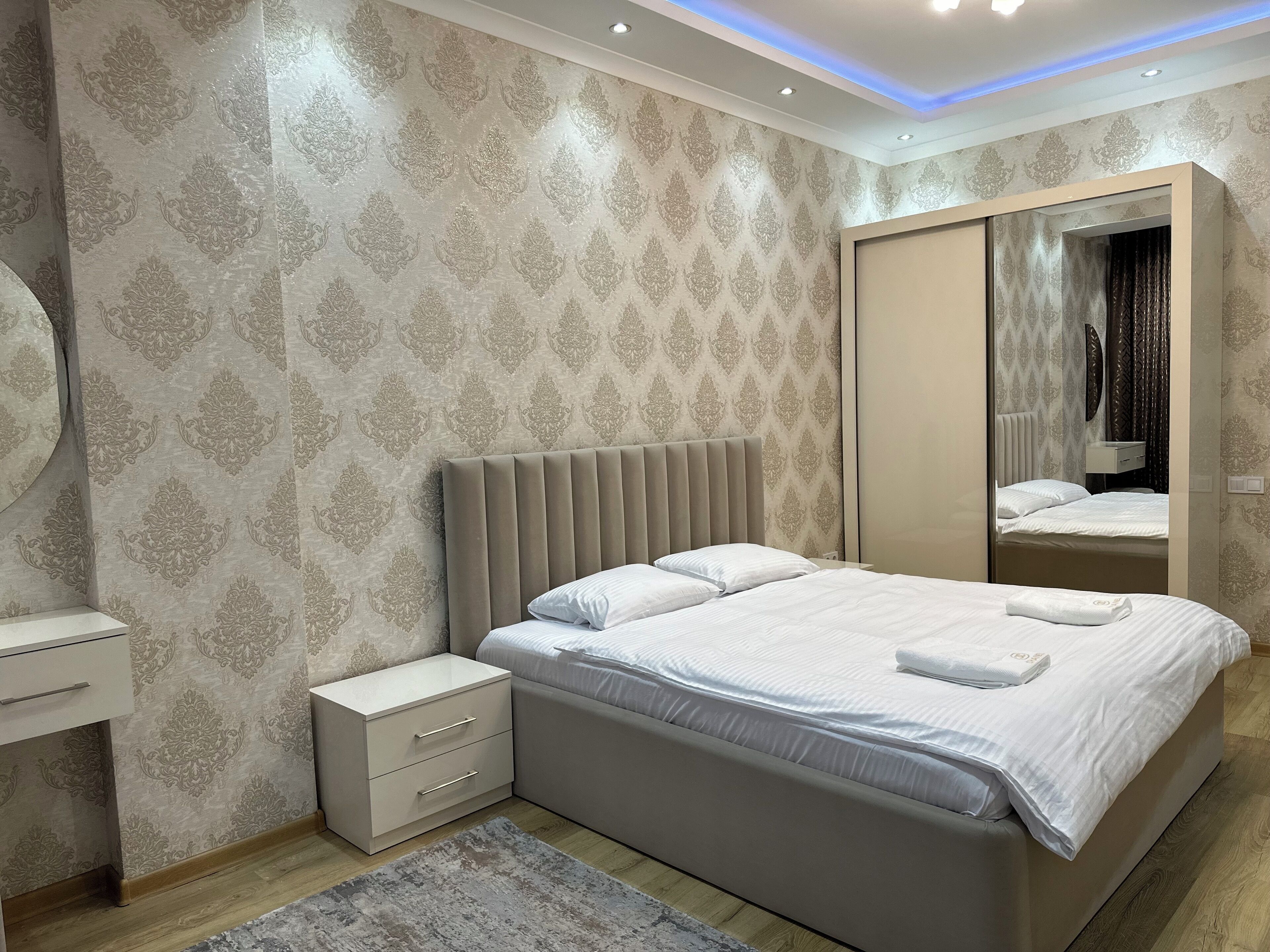 1 多间卧室、熨斗/熨衣板、WiFi、床单