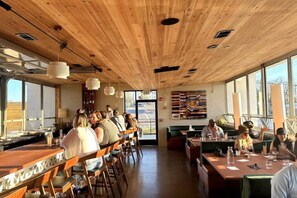Dining - Sleeps 24, TWO Adjacent Homes - Only 3 miles to Broadway (Nashville)