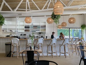 Bar (in der Unterkunft)