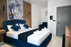 Double Room with Sea View (2 Adults+1 Child) | Premium bedding, in-room safe, soundproofing, free WiFi - Vila Bashkim (Ksamil)
