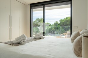 3 bedrooms, iron/ironing board, free WiFi, bed sheets - CostaBlancaDreams - Villa Louisa in Moraira (Moraira)