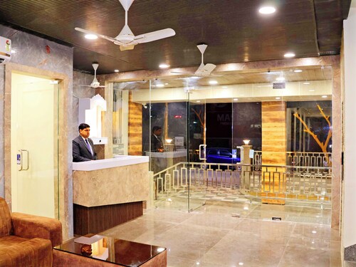 Hotel Tulsi Grand Inn 