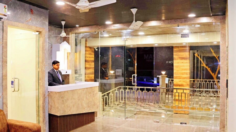 Hotel Tulsi Grand Inn