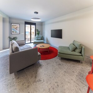 Living area - 3-bedroom apartment in delightful Murcia with WiFi, AC (Murcia)