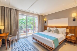 頂 級客房, 花園景 | 迷你吧、書桌、熨斗/熨衫板、免費 Wi-Fi