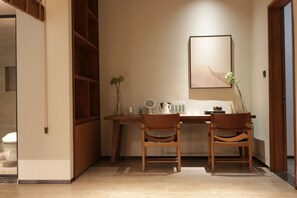 Basic Double Room | Free WiFi