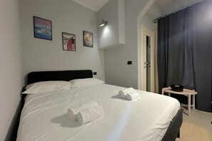 2 室のベッドルーム、WiFi、ベッドシーツ