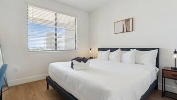 1 chambre, bureau, fer et planche à repasser, Wi-Fi