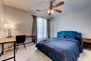 4 quartos, ferros/tábuas de passar roupa, Wi-Fi, roupa de cama