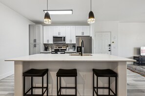 Fridge, microwave, oven, stovetop - CozySuites Glendale  - Westgate with pool! 09 (Glendale)