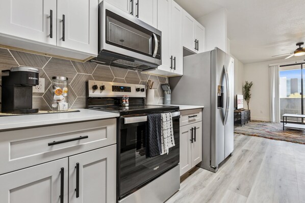 Fridge, microwave, oven, stovetop