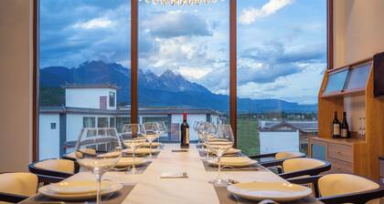 Lijiang Snow Mountain Bengu Hotel (Shuhe Ancient Town Branch)