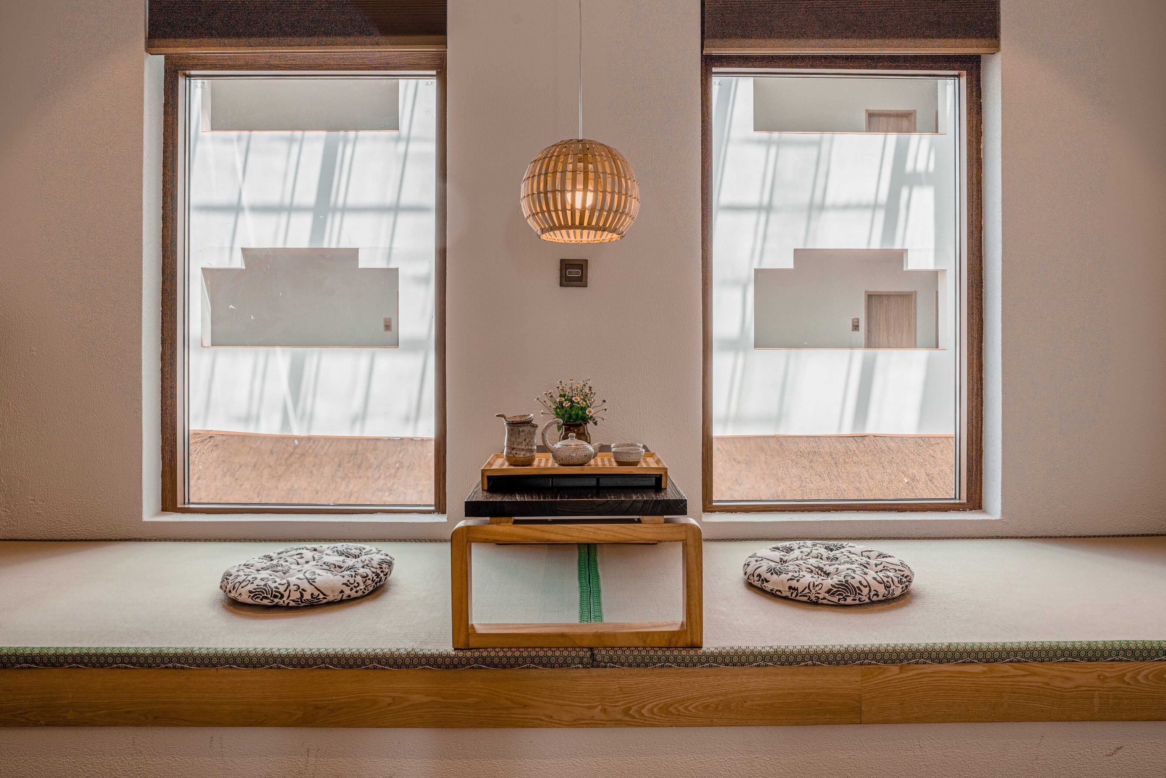 舒适双人房, 庭院景观 | 高档床上用品、羽绒被、办公桌、笔记本电脑工作区