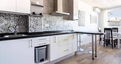 Apartamentos Avenida Tropical by Bossh