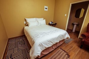 Basic Double or Twin Room - The Rock at Edwaleni (Matsapha)