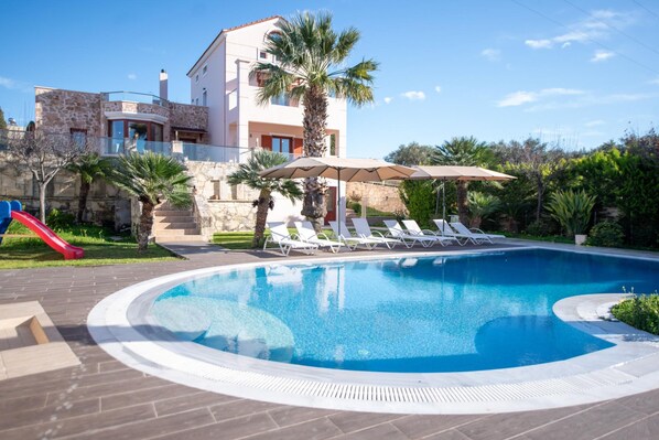 Villa | 5 bedrooms - Villa Angels in Crete (Malevizi)
