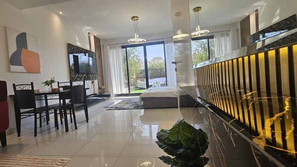 Villa - 2 sovrum - rökare - balkong | Interiör