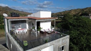 Villa, 3 Yatak Odası, Sigara İçilebilir, Balkon | Açık havada yemek servisi