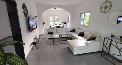 Villa Nayeli Luxury and Simplicity