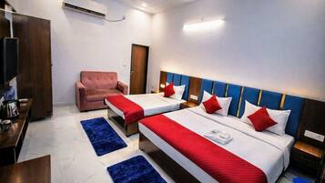 Deluxe Triple Room | Free WiFi
