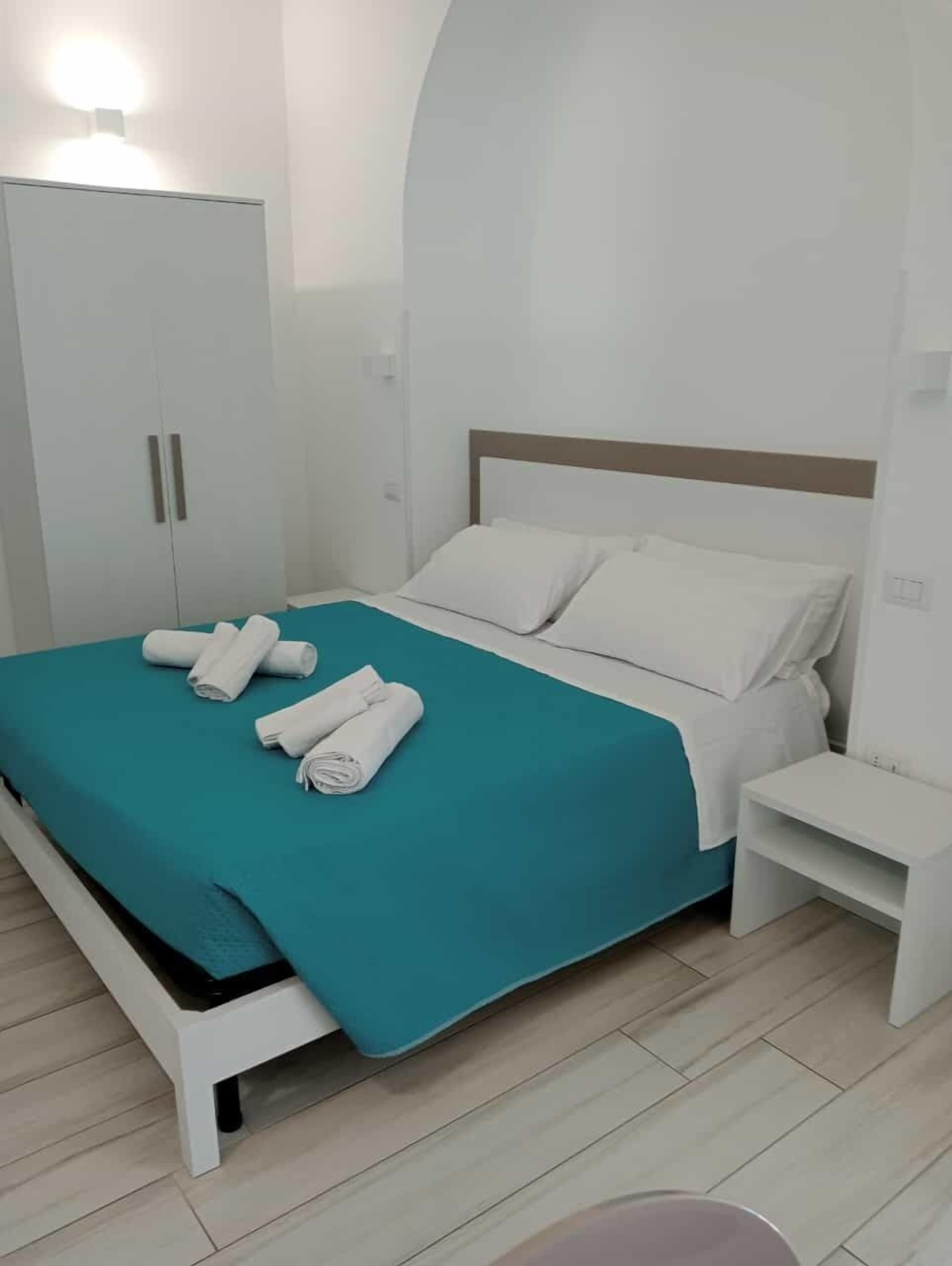 Classic Room | In-room safe, soundproofing, free WiFi