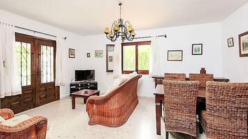 Casa, 3 dormitoris, terrassa | Sala d'estar